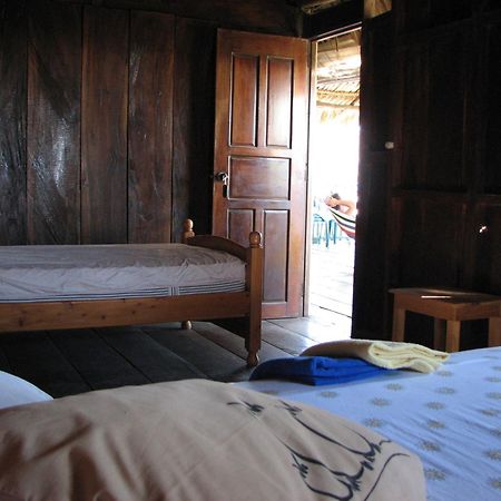 Eco-Hotel Playa Quilombo Las Lisas Habitación foto